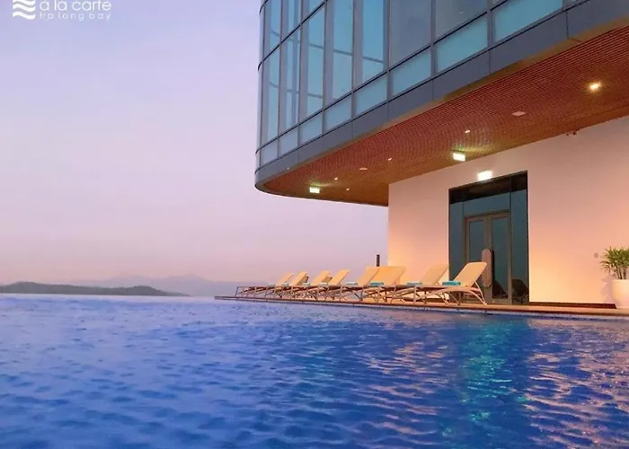 A La Carte View Trực Diện Biển Seafront 正面海景 Căn hộ Hạ Long
