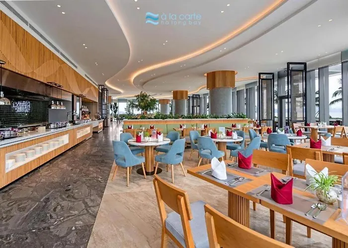 A La Carte View Trực Diện Biển Seafront 正面海景 * Hạ Long